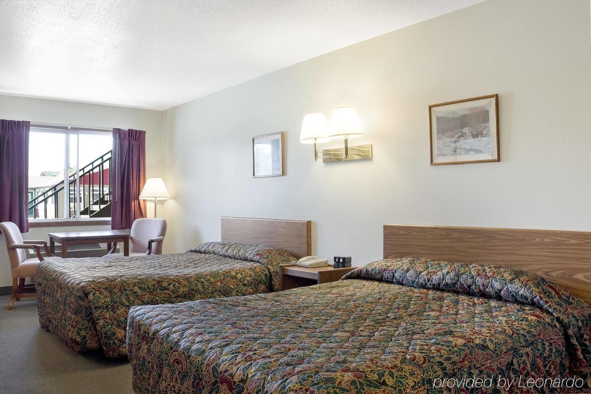 Rodeway Inn Pine River Exterior photo