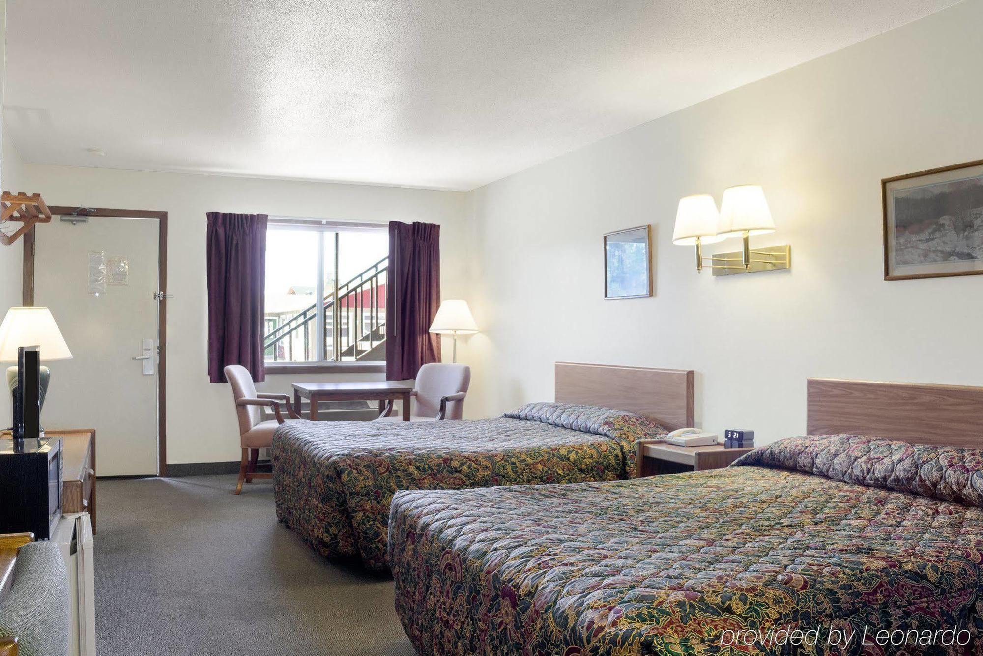 Rodeway Inn Pine River Exterior photo