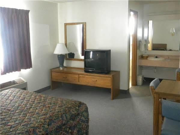 Rodeway Inn Pine River Exterior photo
